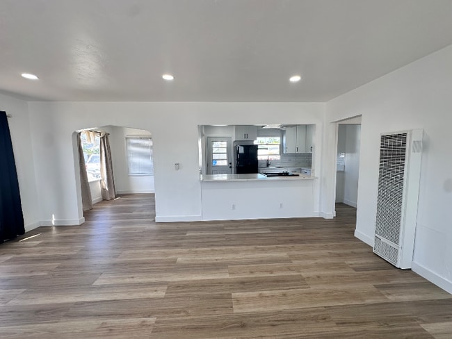 422 E Grand Ave in Arroyo Grande, CA - Building Photo - Building Photo