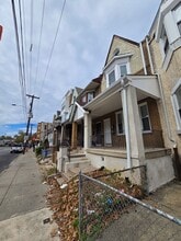 1321 W Wingohocking St in Philadelphia, PA - Building Photo - Building Photo