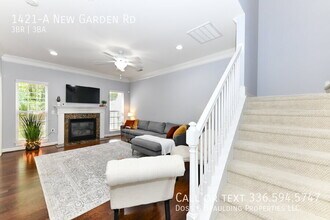 1421 New Garden Rd in Greensboro, NC - Building Photo - Building Photo