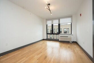 424 Arlington Ave, Unit 401 in Jersey City, NJ - Building Photo - Building Photo
