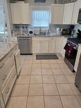 359 E Pine St in Long Beach, NY - Building Photo - Building Photo