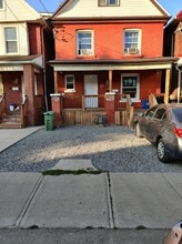 21 Fife St in Hamilton, ON - Building Photo - Building Photo