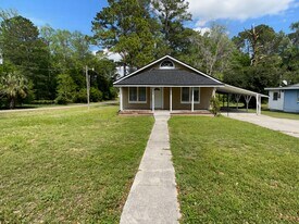 37445 Orange St in Hilliard, FL - Building Photo