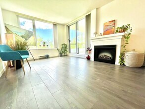 9868 Cameron St in Burnaby, BC - Building Photo - Building Photo