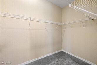 9050 Capistrano St N in Naples, FL - Building Photo - Building Photo