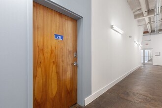 659 Auburn Ave NE in Atlanta, GA - Building Photo - Building Photo