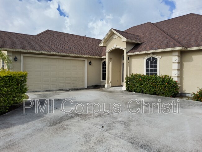 4009 Cimarron Lake Dr in Corpus Christi, TX - Building Photo - Building Photo