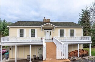 202 Fox Hollow Rd in Sequim, WA - Building Photo