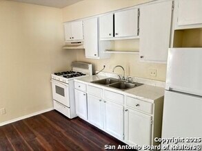 5603 Bienville Dr in San Antonio, TX - Building Photo - Building Photo