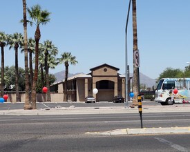 College Place in Tucson, AZ - Building Photo - Building Photo