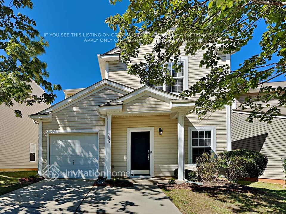 4608 Meadowfield Rd in Charlotte, NC - Building Photo