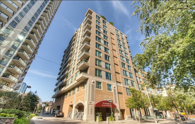 property at 70 Alexander St