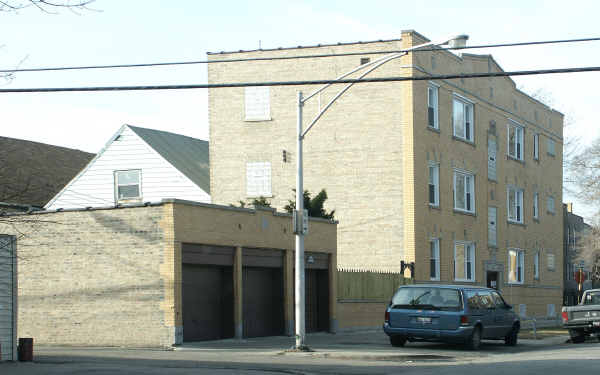 3755 W Le Moyne in Chicago, IL - Building Photo