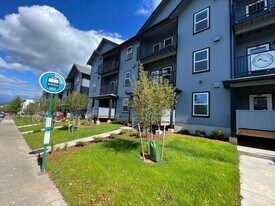 1200-1210 Billy Frank Jr. St in Bellingham, WA - Building Photo