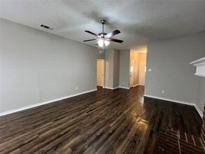 5940 Heatherglen Terrace in Fort Worth, TX - Building Photo - Building Photo