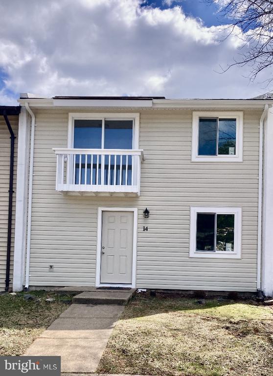 property at 14 Simeon Ln