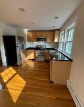 124 Langley Rd in Newton, MA - Building Photo - Building Photo