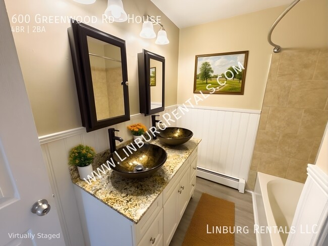 property at 600 Greenwood Rd