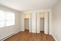 Warner Village Rental Community in Hamden, CT - Foto de edificio - Interior Photo