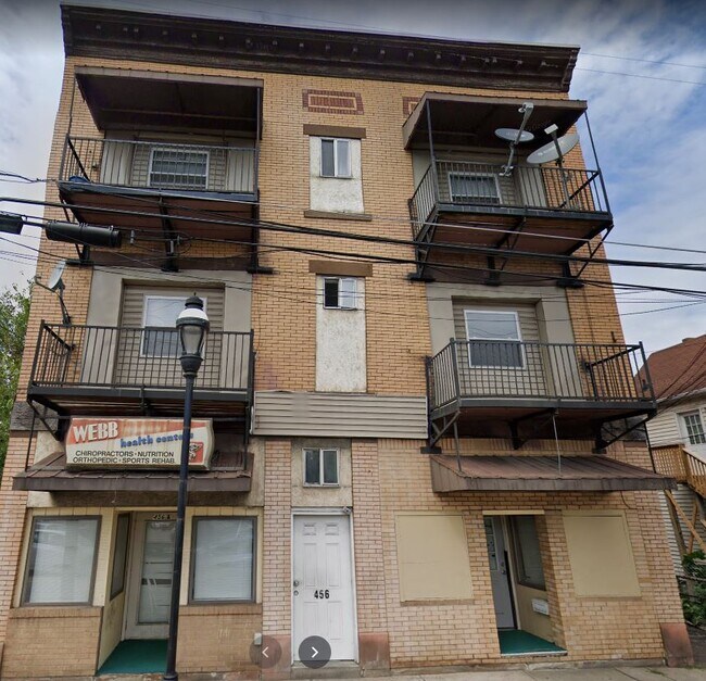 456 Broadway Apartments and Nearby Pitcairn Apartments For Rent