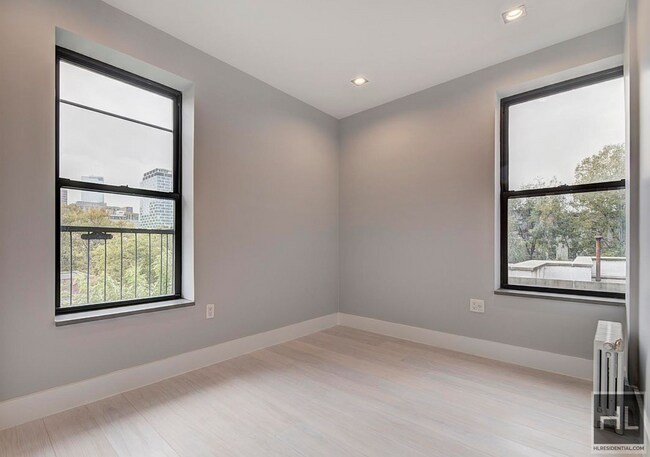 Stanton Street in New York, NY - Building Photo - Building Photo