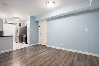 4633 Wild Indigo St in Houston, TX - Building Photo - Building Photo