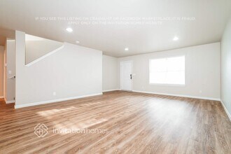 17302 84th Ave Ct E in Puyallup, WA - Foto de edificio - Building Photo