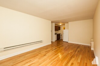 1435 N Dearborn St, Unit C4 in Chicago, IL - Building Photo - Building Photo