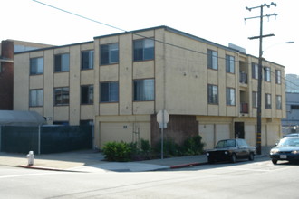 4040 Manila Ave in Oakland, CA - Building Photo - Building Photo