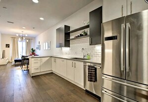 2530 Lawrence St, Unit A-302 in Denver, CO - Building Photo