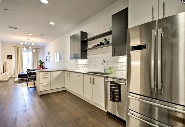 2530 Lawrence St, Unit A-302