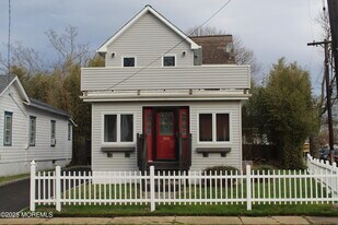 500 18th Ave in Belmar, NJ - Building Photo