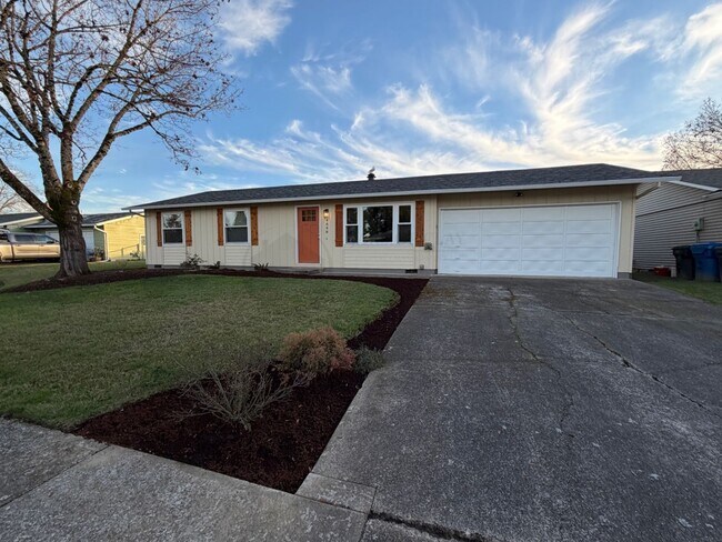 property at 4648 Duke Ct NE