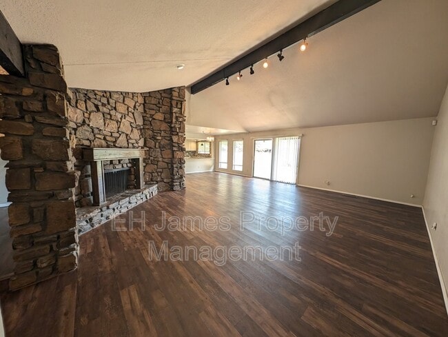 8440 E 64th Pl in Tulsa, OK - Building Photo - Building Photo
