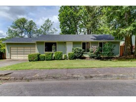 13543 SW 64th Ave in Portland, OR - Building Photo