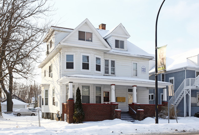 417 Washtenaw