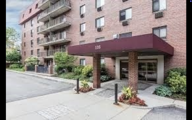 140 Pleasant St, Unit #1