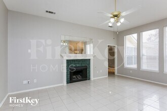 1203 Jamestown Ct in Euless, TX - Building Photo - Building Photo