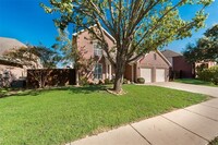 7116 Vista Hill Ln in Sachse, TX - Foto de edificio - Building Photo