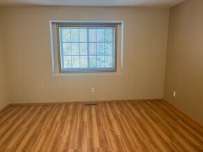 7834 Harvest Ln in Chanhassen, MN - Building Photo - Building Photo