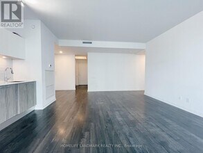 50A Charles St E in Toronto, ON - Building Photo - Building Photo