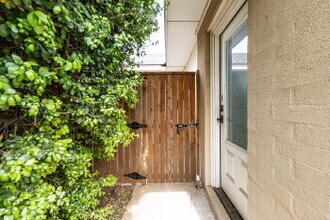 3235 64th St in Lubbock, TX - Building Photo - Building Photo