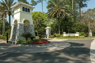 1800 The Greens Way, Unit 806 in Jacksonville Beach, FL - Foto de edificio - Building Photo