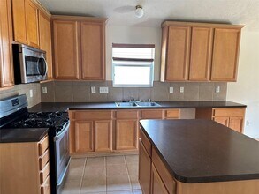 4527 Estate Dr in Baytown, TX - Building Photo - Building Photo