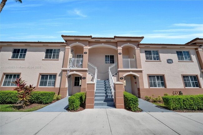 1261 SE 27th St in Homestead, FL - Building Photo - Building Photo