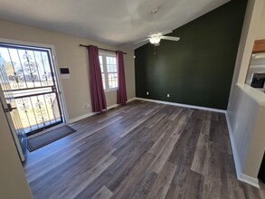 4612 Raspberry Patch Ln in Henrico, VA - Building Photo - Building Photo