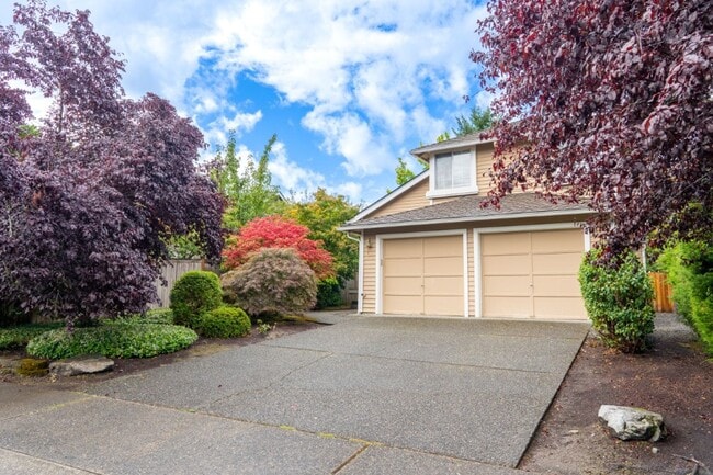 3737 247th Ave SE in Issaquah, WA - Building Photo - Building Photo