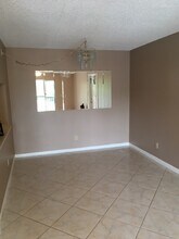 8211 Sun Spring Cir, Unit #73 in Orlando, FL - Building Photo - Building Photo