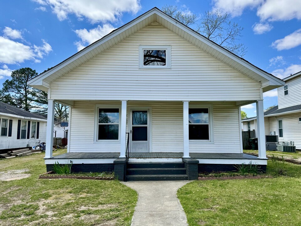 505 N Houston St in Athens, AL - Building Photo
