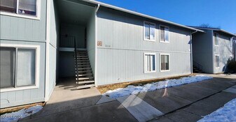 4602 Neil Rd in Reno, NV - Building Photo